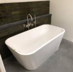 new bathtub plumbing.jpg