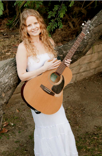 singer/songwriter Alice Wallace