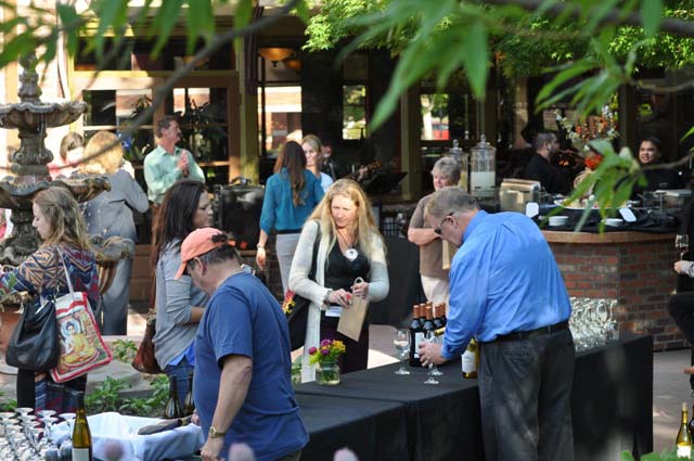 PasoInnRenovateOpenHouse-007 WEB