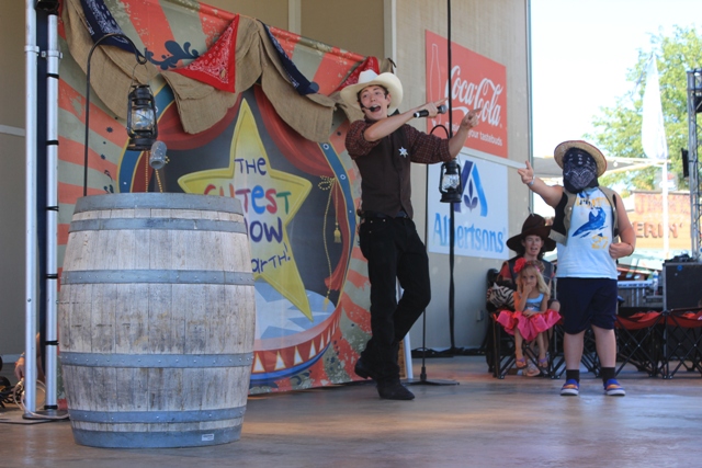 The Cutest Show on Earth happens daily at noon, 2 and 4 p.m. on the Albertsons/Coca-Cola Headliner Stage. Photo by Heather Young