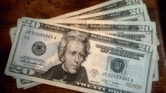 Counterfeit bills passed in Paso Robles