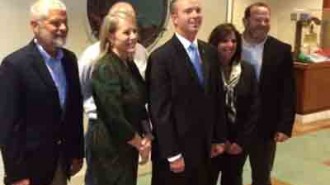 Dan Dow sworn in to office