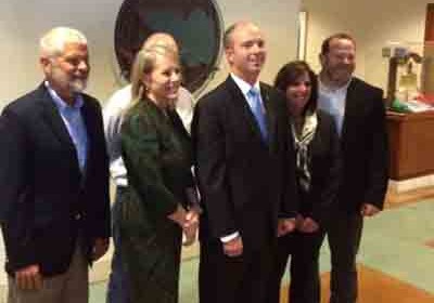 Dan Dow sworn in to office