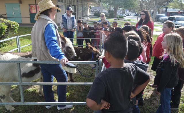 Gloria and Lynn Walter, Luv Me Tender Farm, Bauer-Speck, ,Meagan Friberg