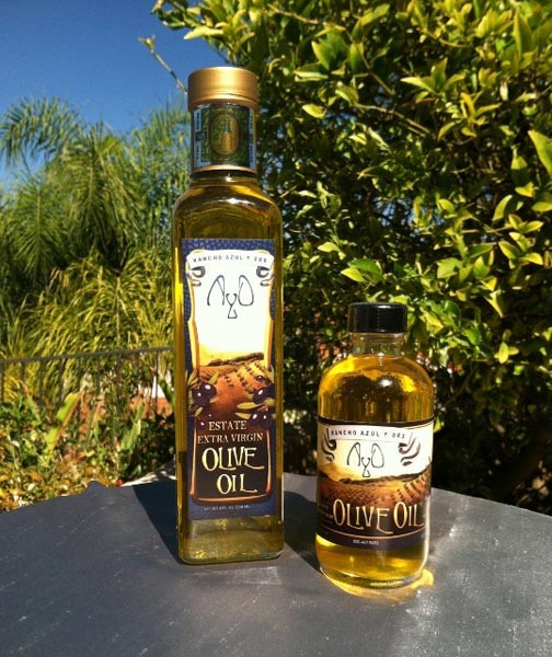 The extra virgin olive oil produced by the farm.