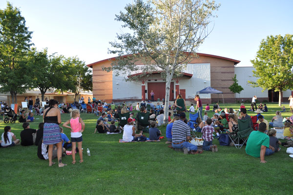 Almond-acres-meet-the-teachers