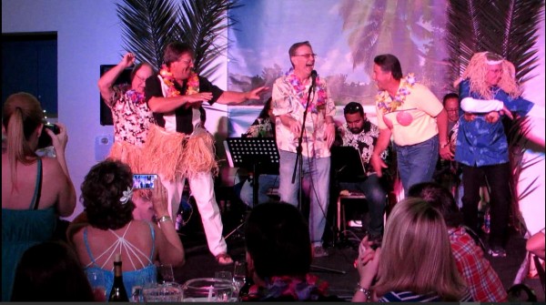 Paso Robles hula dancers