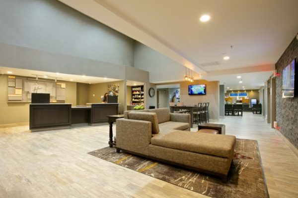 Holiday inn lobby