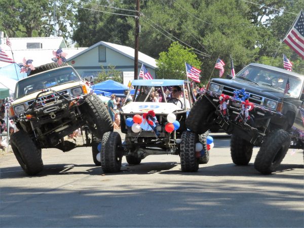Talented drivers from the SLO 4 Wheelers stacked their tires to create an impressive pyramid of vehicles.