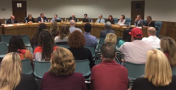 paso-robles-school-board-meeting