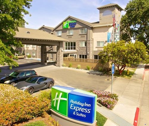 best hotels near paso robles event center