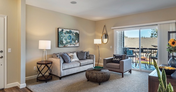 vineyard creek apartments