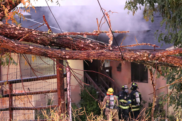 atascadero house fire from tree