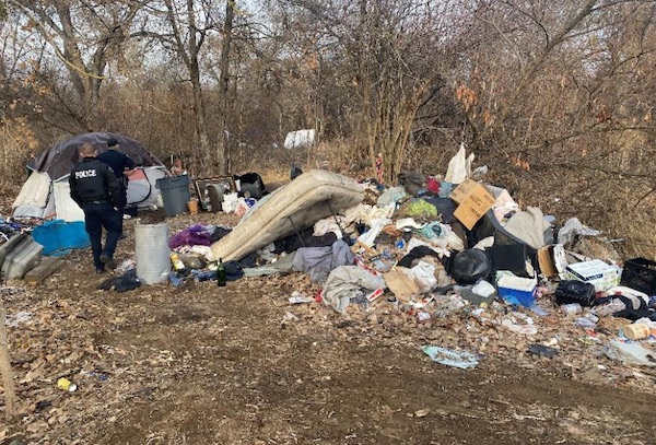 trash cleanup paso robles riverbed