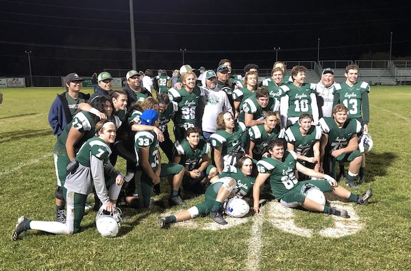 The 2019 Templeton football team.