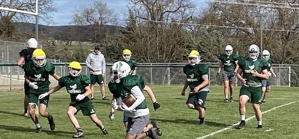 High school football season begins again after 16 months of no play