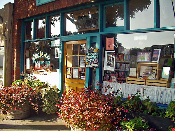 Coalesce bookstore