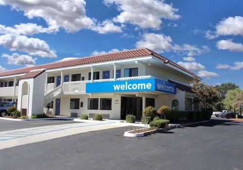 ECHO Paso Robles Storefront