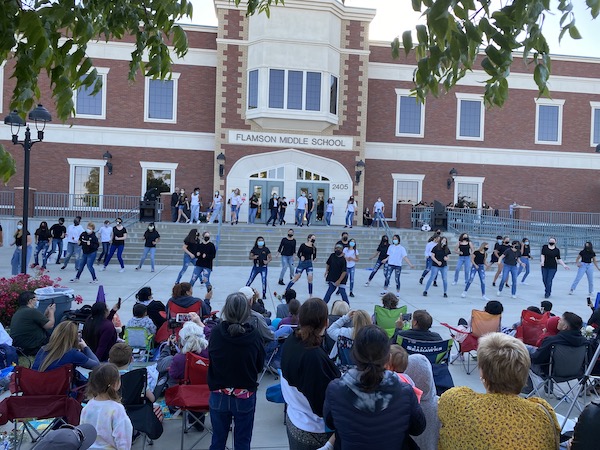 Community turns out for middle school dance performance