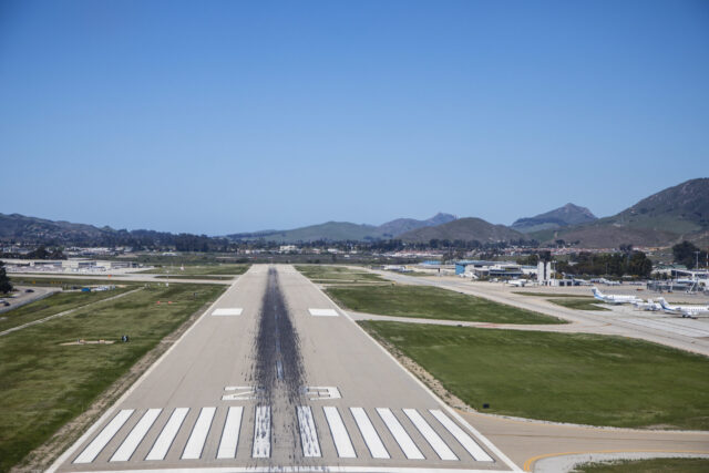 SanLuisObispoRegionalAirportRunway
