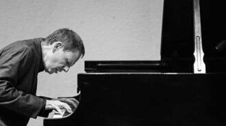 Pianist Kevin Kenner