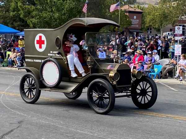 parade 1