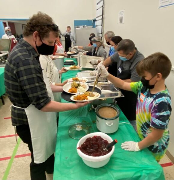 PR Thanksgiving servers