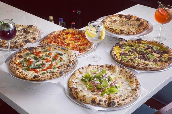 Pizza and gin and tonics
