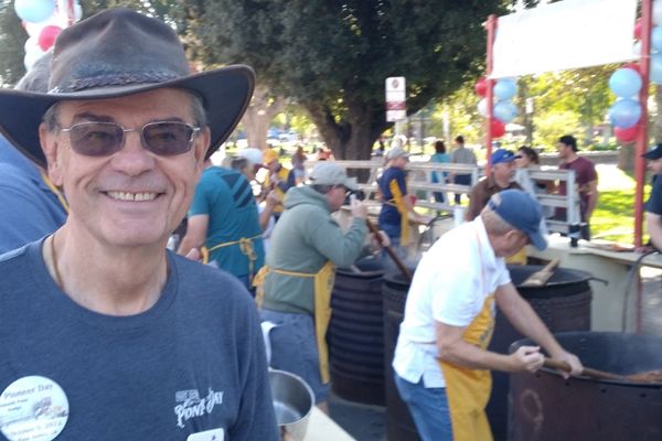 mayor at bean feed