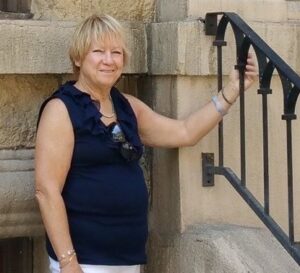 Obituary of Lynne Sharron Newhouse, 81