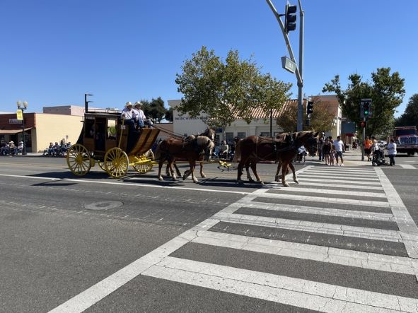 parade 2