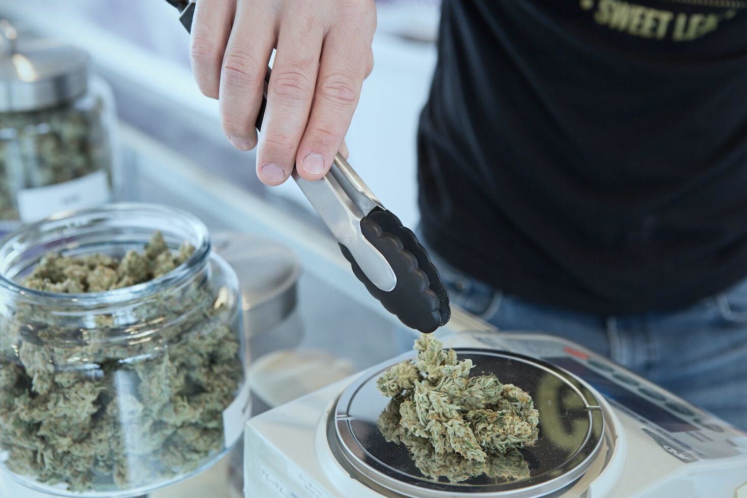 cannabis retail image by Upsplash
