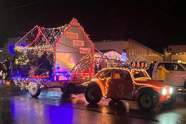 deck the halls float