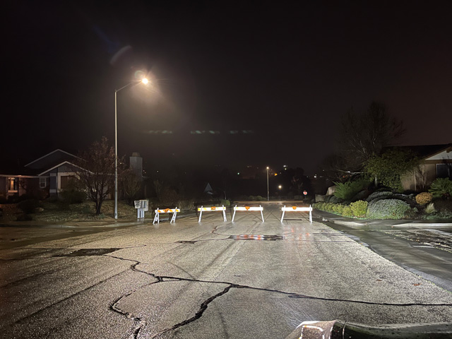 Barricades-on-Bridgegate-Lane-in-Paso-Robles