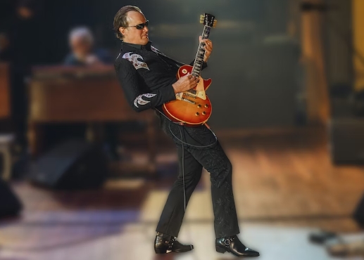 Joe Bonamassa. Photo credit: Kit Wood