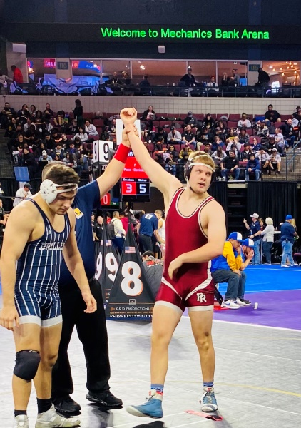 Two high school wrestlers make strong showing at tournament