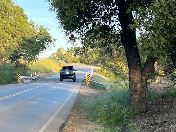 Creston Bridge, SUV departing