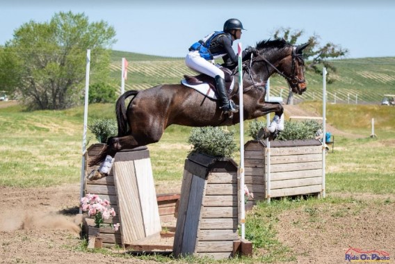Molly Duda and Disco Traveler. Ride On Photo