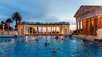 'Hollywood at Hearst Castle' fundraiser embraces glamorous past