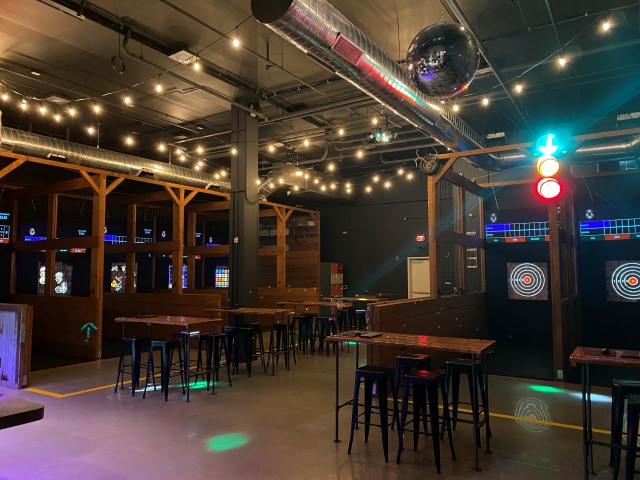 New vintage auto-themed axe throwing lounge opening in Atascadero