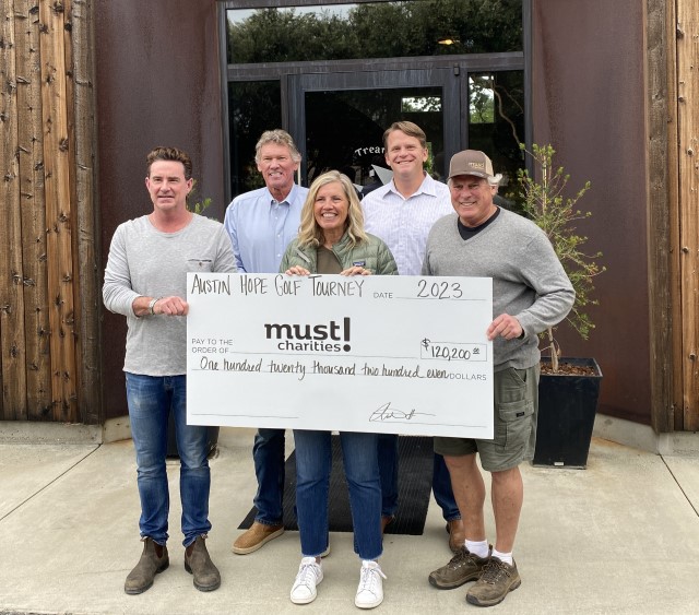 Gold tournament raises $120,000 for local charity