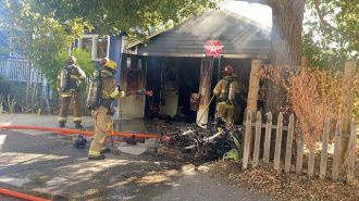 Crews extinguish garage fire in Paso Robles