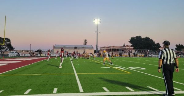 Bearcats edge out Warriors in 21-14 nailbiter