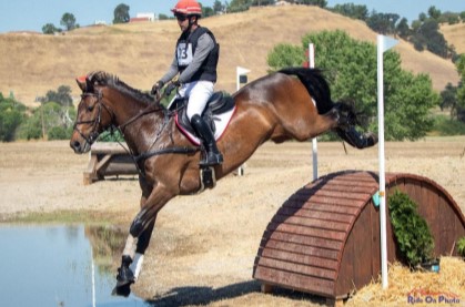 Tommy Greengard and Joshuay MBF winning at Intermediate at the 2023 Twin Rivers
