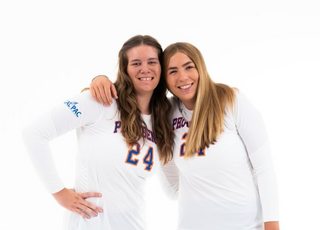 Jacey and Jenelle Loewen
