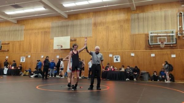 Bearcat wrestling team finishes 8th at invitational