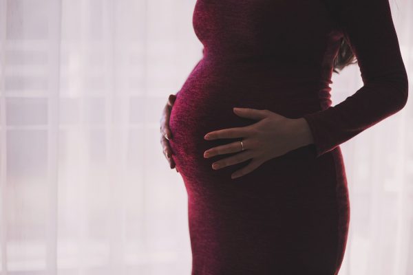 California has fourth oldest new mothers, study finds