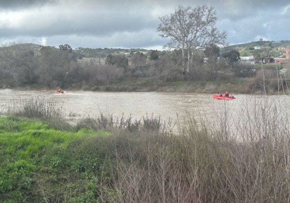Crews conduct rescue boat training session along the Salinas River