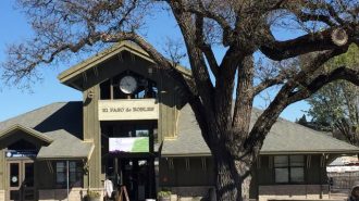 EarthTones Gifts & Gallery relocates