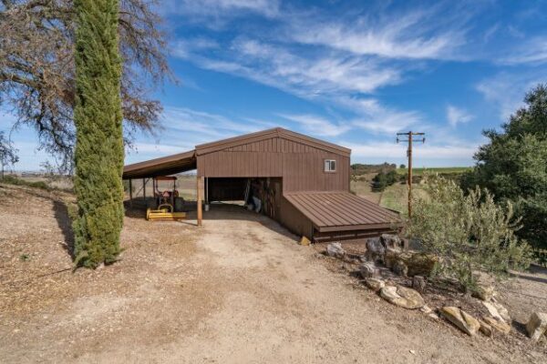 Paso Robles vineyard estate listed on market for $3 million